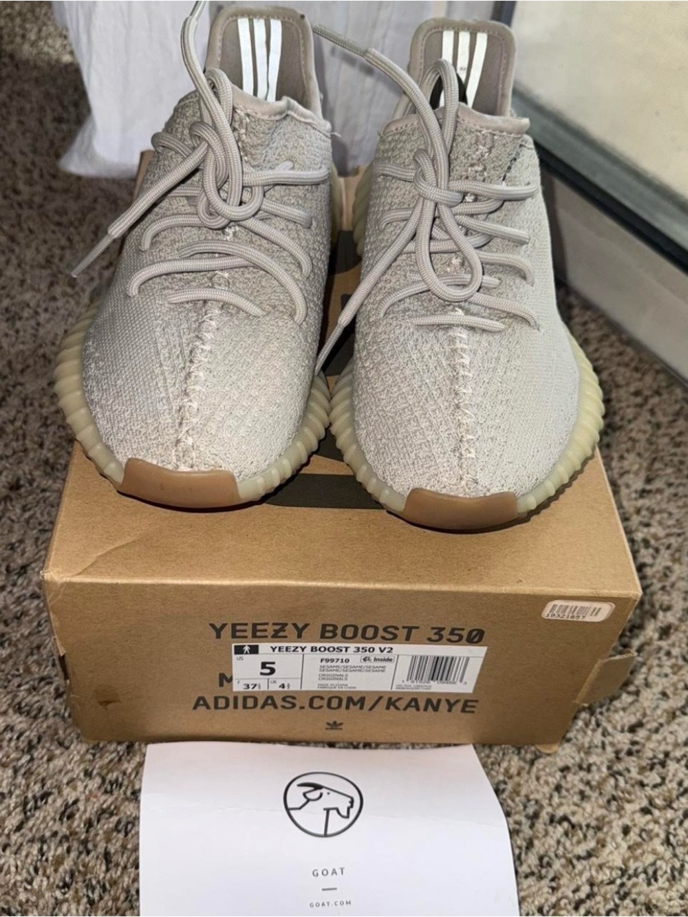 Yeezy - Picture 3 of 5